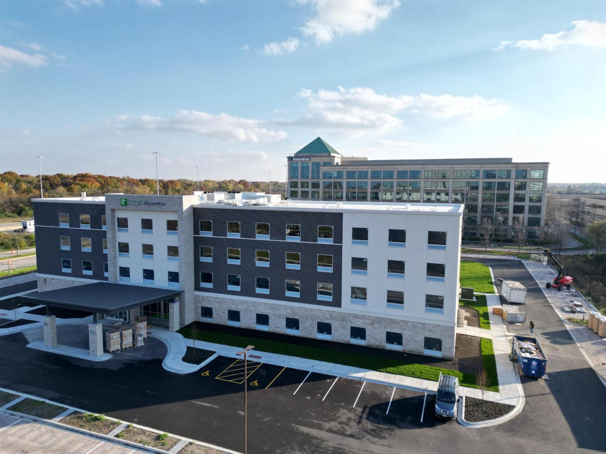 Holiday Inn Express & Suites Chicago Schaumburg By Ihg Екстериор снимка