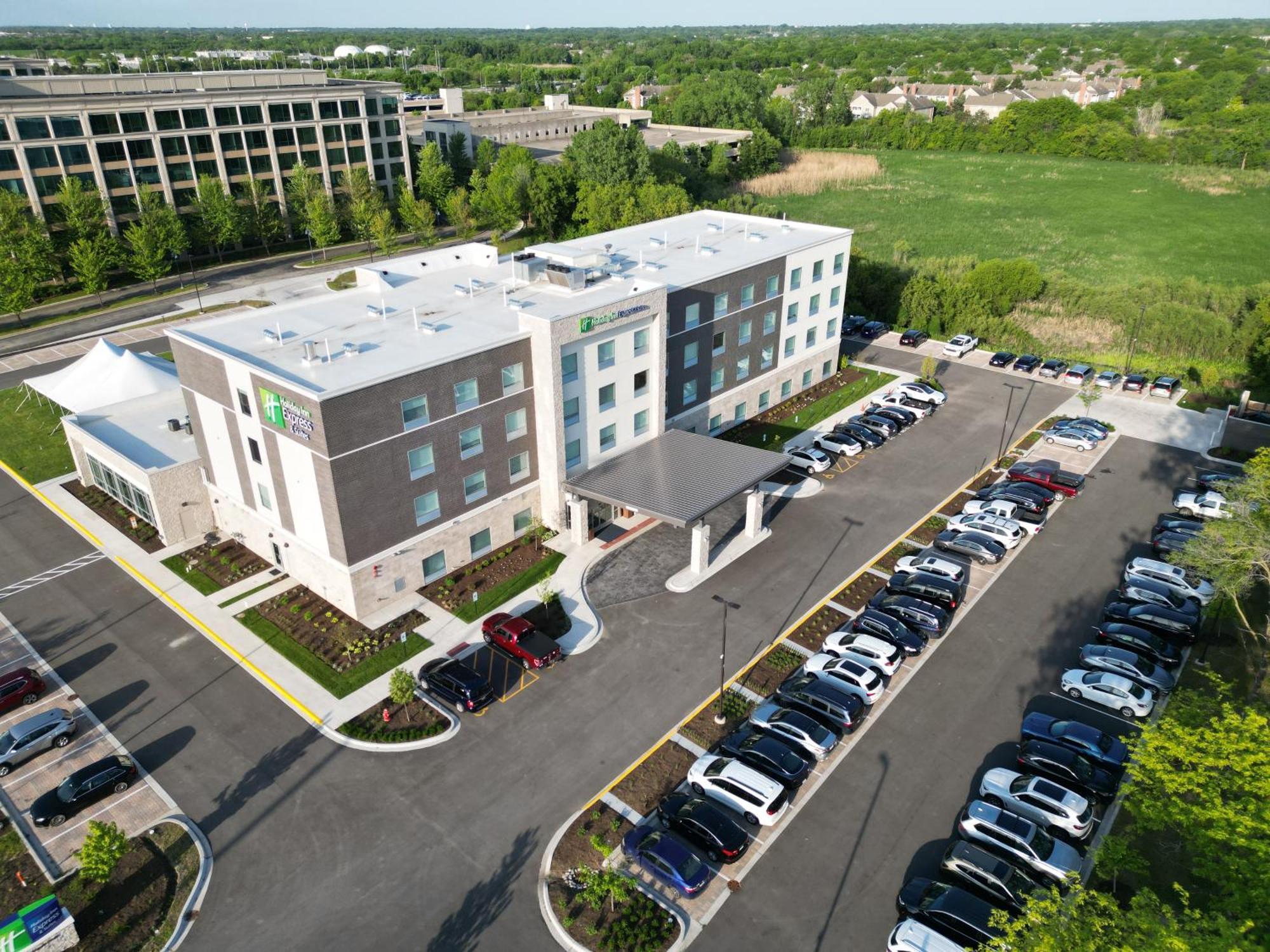 Holiday Inn Express & Suites Chicago Schaumburg By Ihg Екстериор снимка