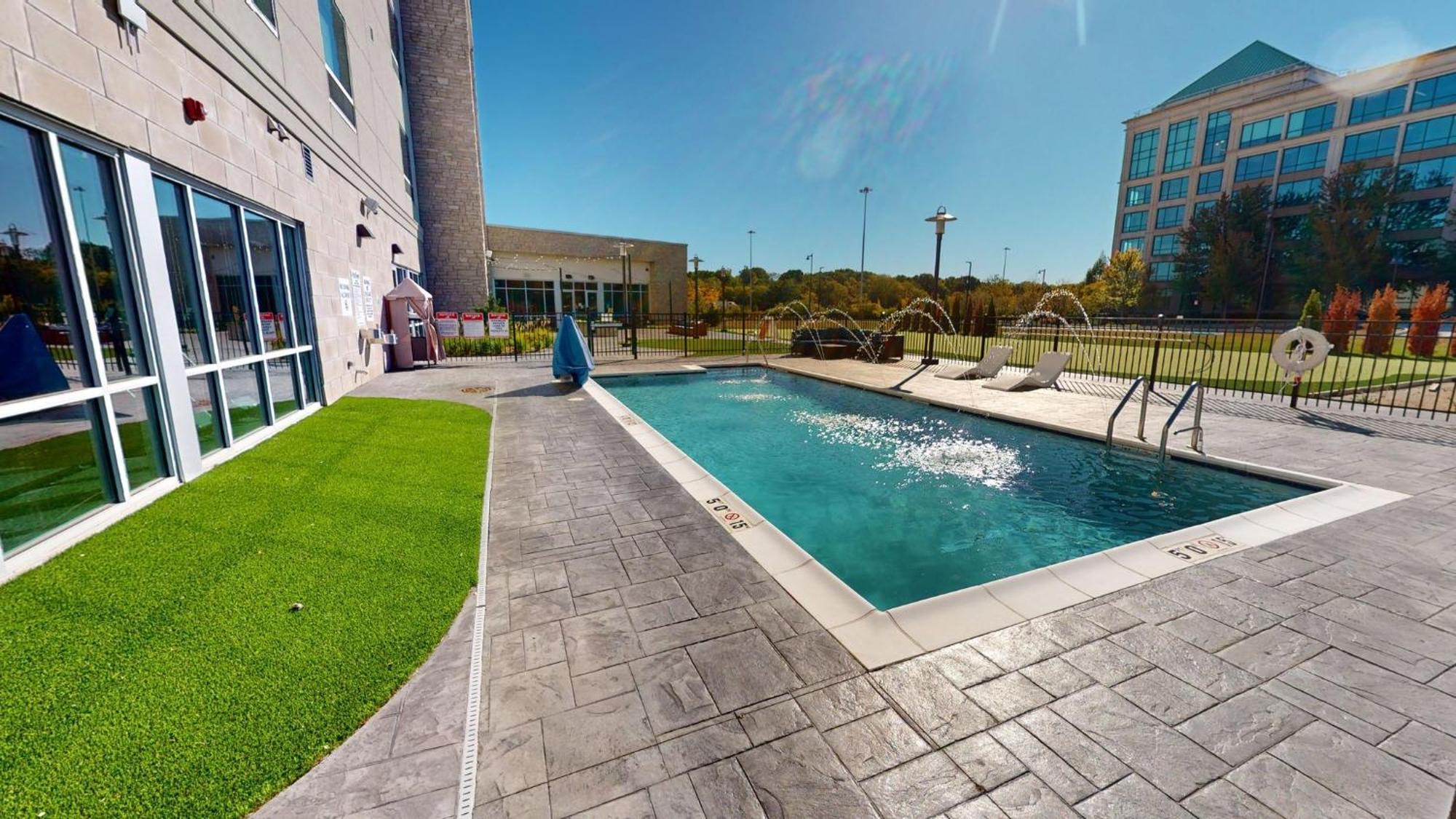 Holiday Inn Express & Suites Chicago Schaumburg By Ihg Екстериор снимка
