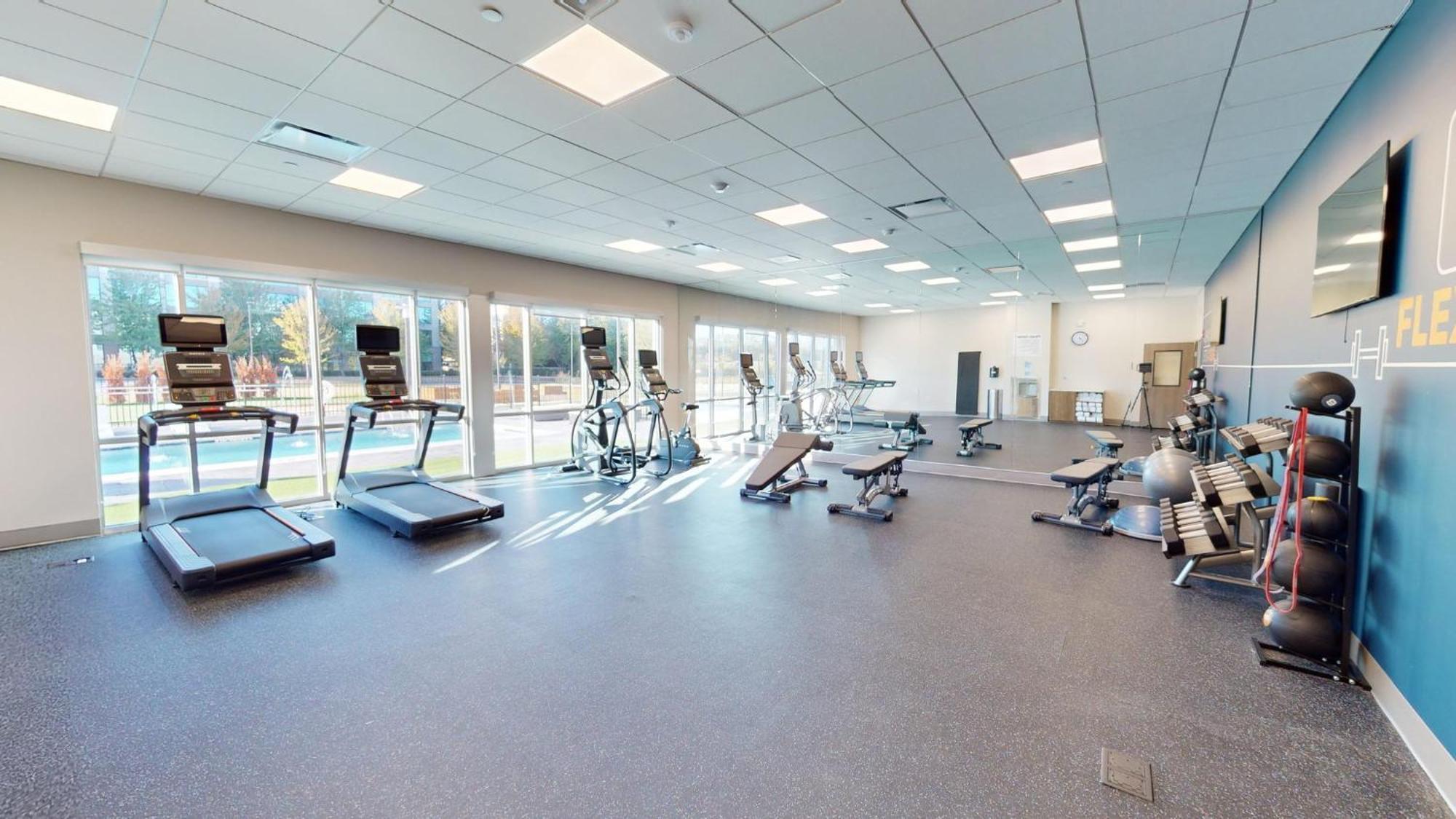 Holiday Inn Express & Suites Chicago Schaumburg By Ihg Екстериор снимка