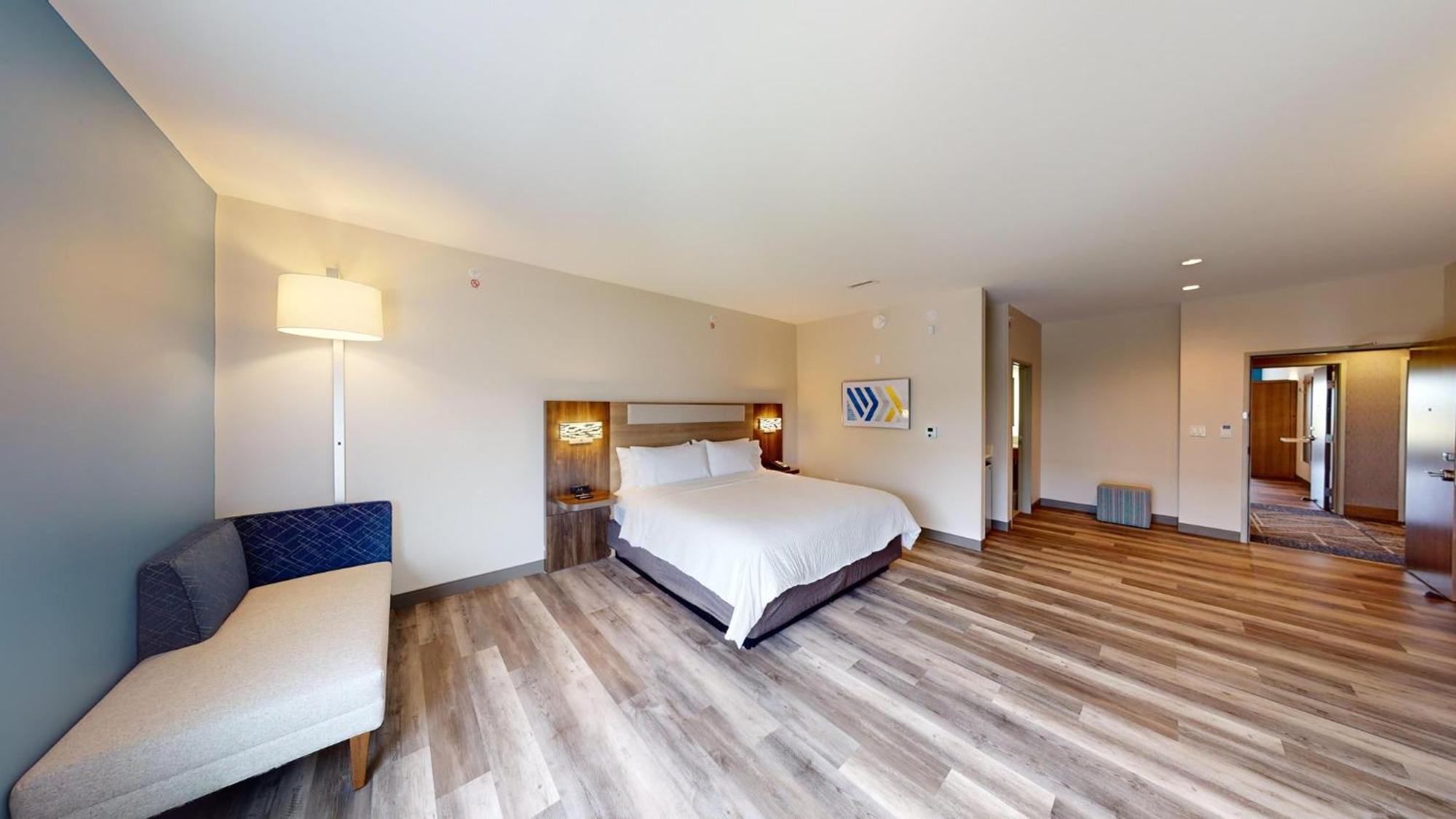 Holiday Inn Express & Suites Chicago Schaumburg By Ihg Екстериор снимка
