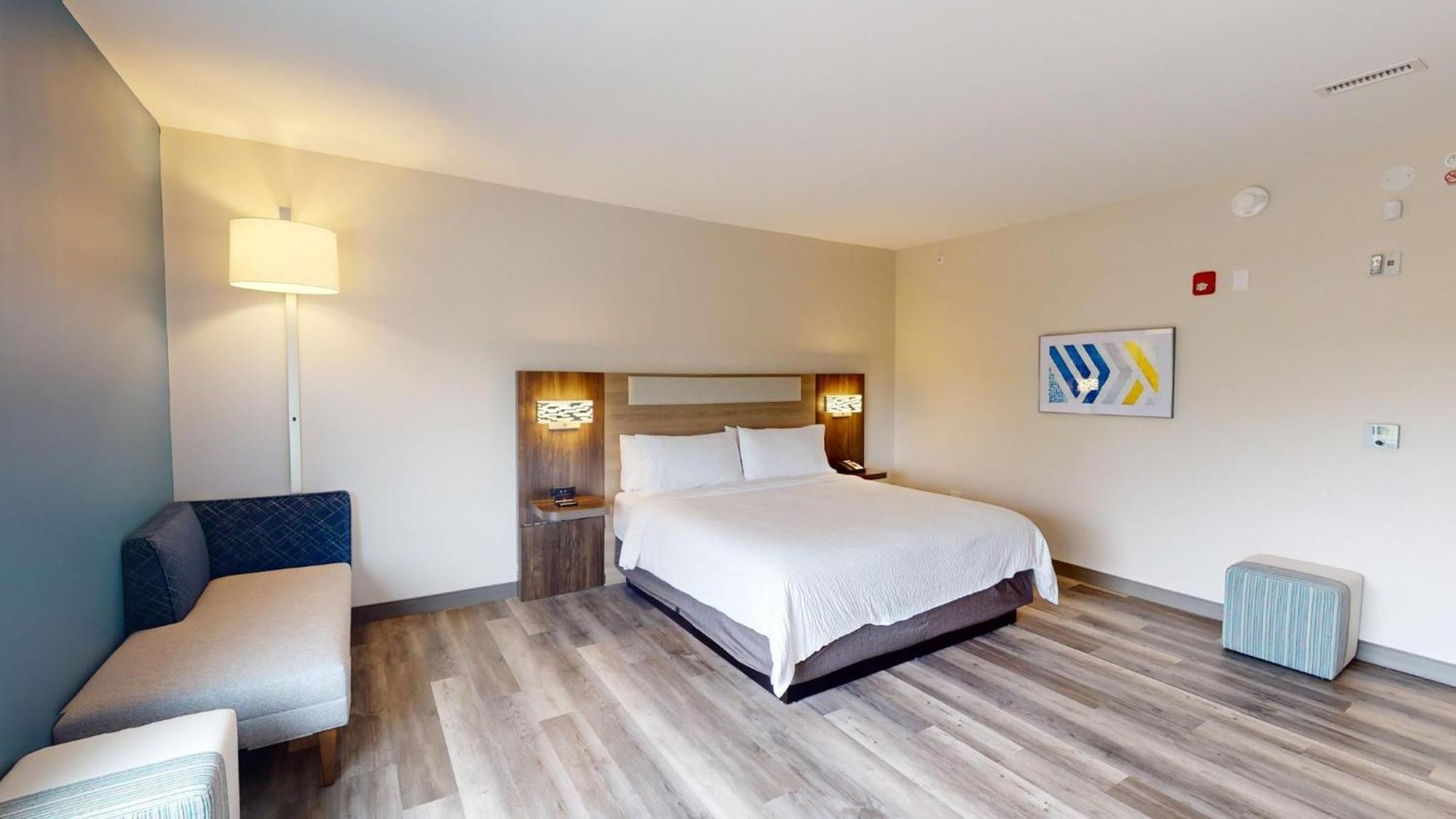 Holiday Inn Express & Suites Chicago Schaumburg By Ihg Екстериор снимка
