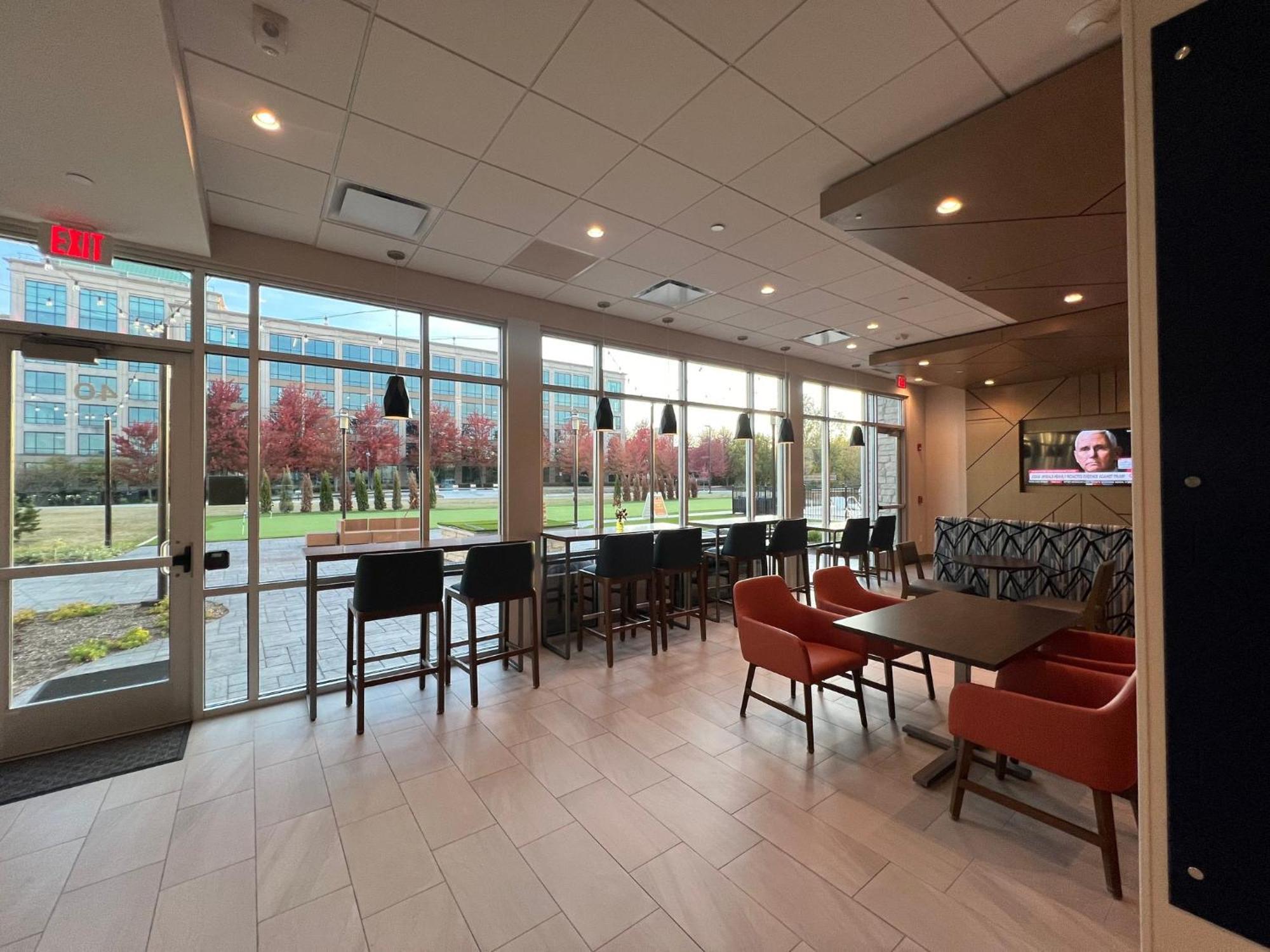 Holiday Inn Express & Suites Chicago Schaumburg By Ihg Екстериор снимка